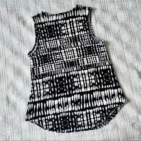Philosophy Abstract Printed Tank - Picture 3 of 4